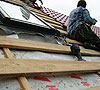 Монтаж крыши для дома из бруса
